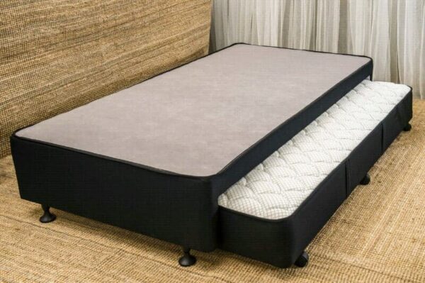 trundle set open without top mattress